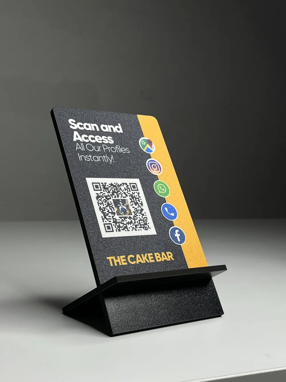 એક ScanEra Smart QR Standee